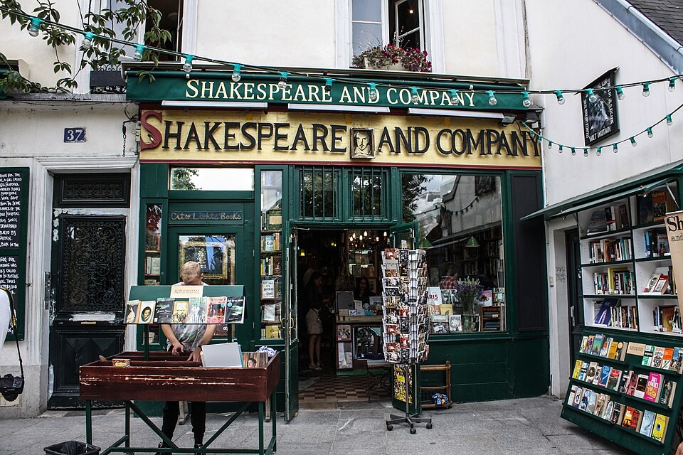 Книжный магазин Shakespeare and Company