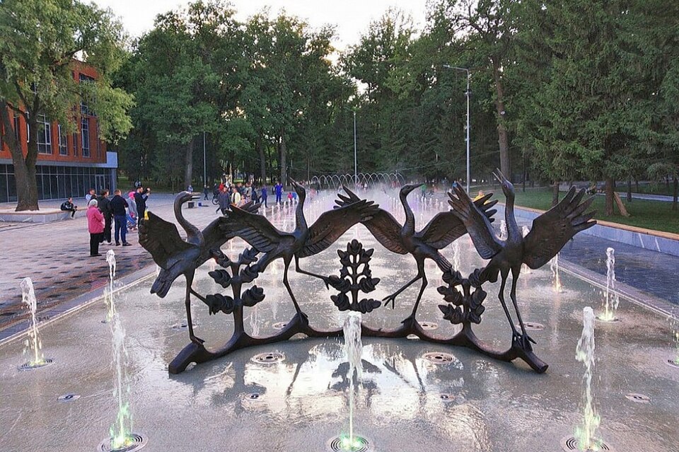 Dancing Cranes Fountain